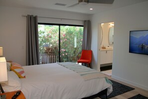 4 bedrooms, desk, iron/ironing board, free WiFi