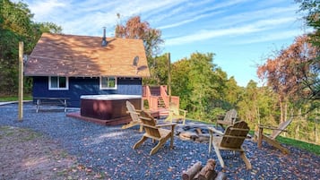 Bañera de hidromasaje al aire libre