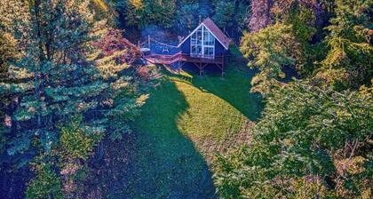 The perfect getaway for coffee lovers & hikers with gorgeous mountain views!