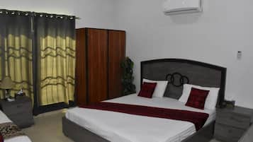 Quarto casal ou duplo standard | Wi-Fi de cortesia, roupa de cama