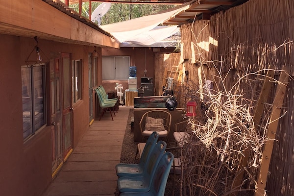 Wi-Fi gratis dan seprai linen