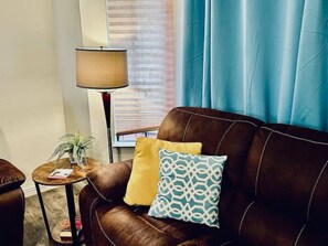 電視、電子遊戲、 辦公室