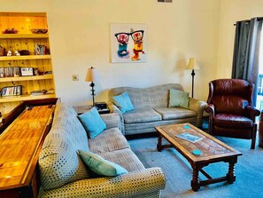 TV, fireplace, DVD player, offices