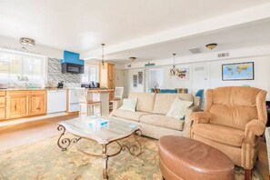 TV, fireplace, video games, offices