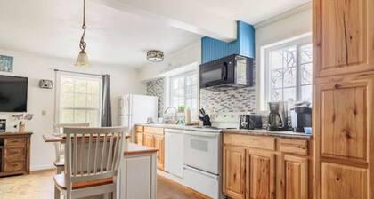 Raccoon Hideout - Hot Tub - BBQ - Arcade - Darts