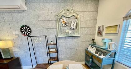 Quail Suite - Hot Tub - BBQ - Sleeps 2