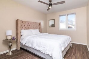 3 habitaciones, escritorio, tabla de planchar con plancha y wifi gratis 