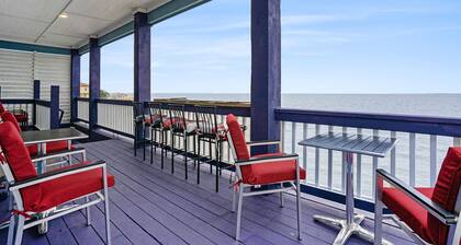 Amazing Waterfront Views of Kemah Boardwalk 3B3B