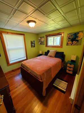 4 chambres, fer et planche à repasser, Wi-Fi gratuit, draps fournis