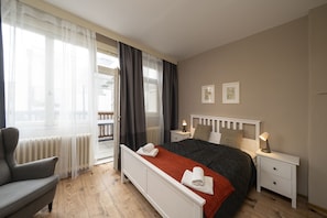 4 bedrooms, in-room safe, desk, iron/ironing board