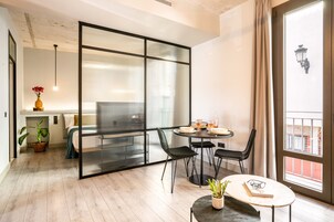 Comfort Apartment, 1 Double Bed with Sofa bed | Dining room