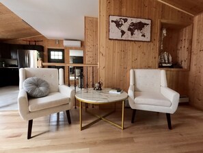 スマートテレビ、テレビゲーム、卓球台