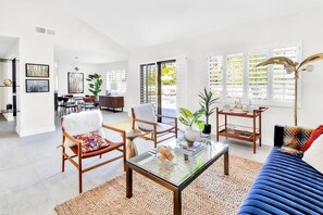 Smart TV, chimenea, Netflix y Hulu