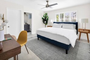 3 habitaciones, caja de seguridad en la habitación y escritorio