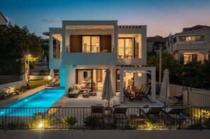 A heated pool - Luxury Villa The North Star with Pool (Okrug Gornji)