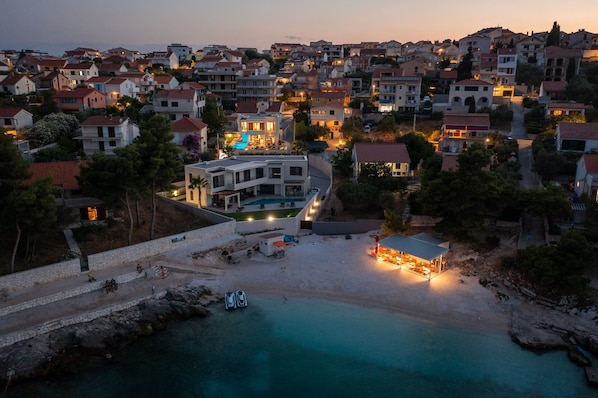 Exterior - Luxury Villa The North Star with Pool (Okrug Gornji)