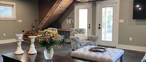 TV connectée, livres, écrans d'ordinateur, imprimantes