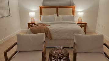 1 habitación, tabla de planchar con plancha, wifi gratis y ropa de cama