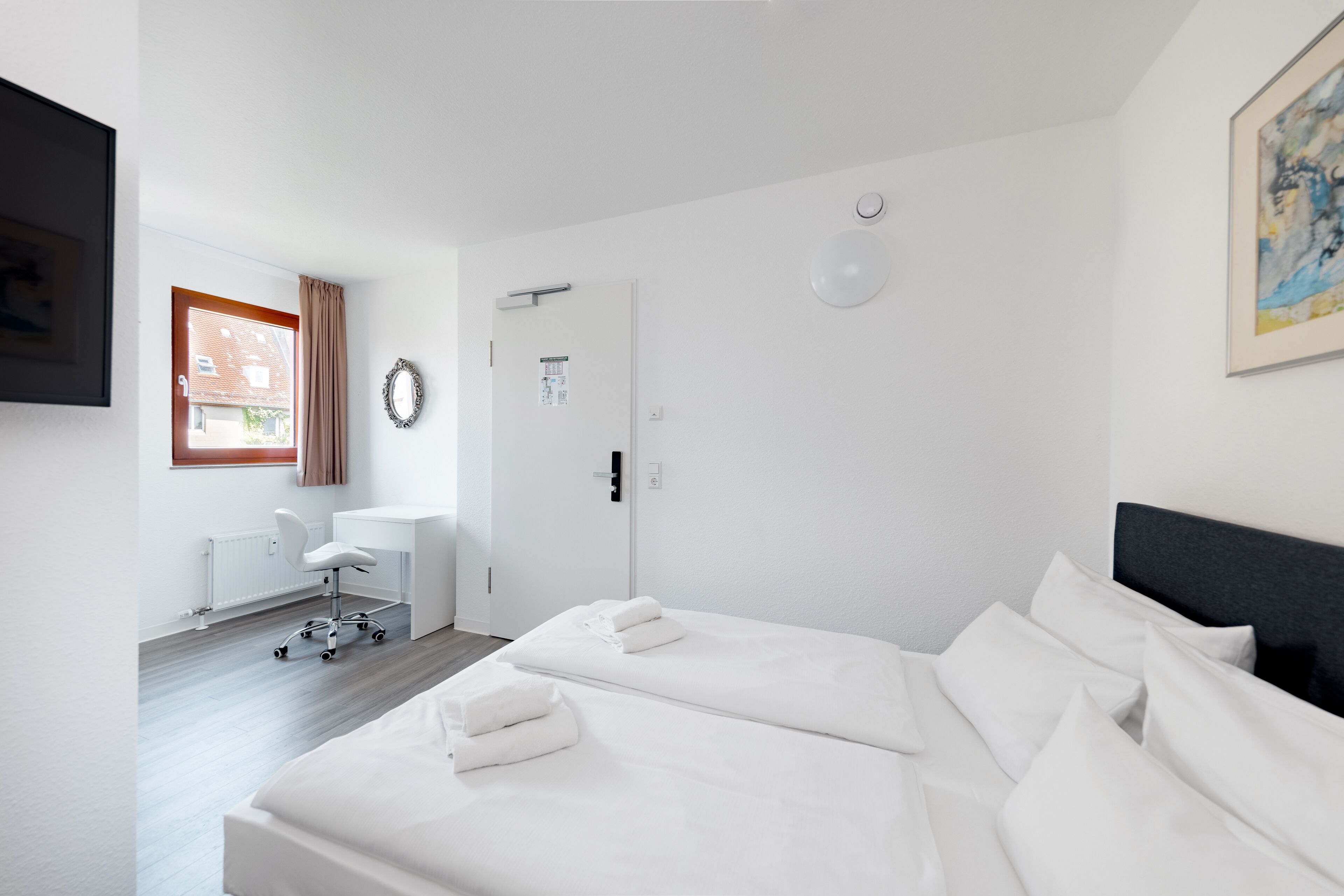 Ropa de cama hipoalergénica, wifi gratis y ropa de cama 