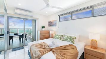 3 bedrooms, desk, iron/ironing board, cribs/infant beds