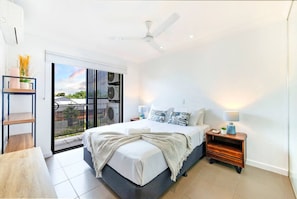 2 bedrooms, desk, iron/ironing board, travel cot