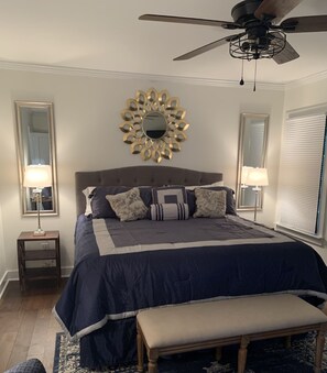 2 bedrooms, in-room safe, iron/ironing board, free WiFi
