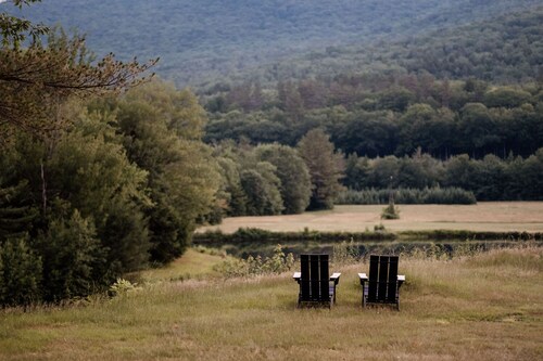 Safari Tent Site 8 | 1 Queen Bed & 2 Bunk Beds | Pond View