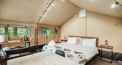 Safari Tent Site 11 | 1 King Bed | Woods View