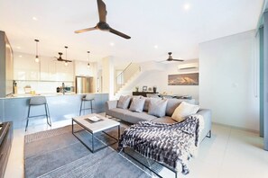 TV, books, stereo, offices