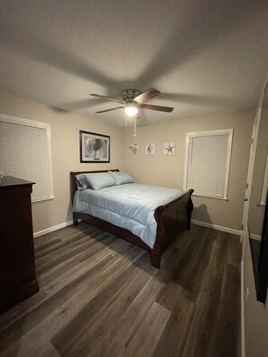 4 bedrooms, WiFi, bed sheets - Newly remodeled home in North Augusta, minutes from downtown Augusta (North Augusta)