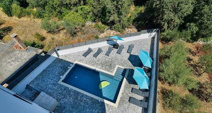 Villa Div with heated pool, Apt.No.2.