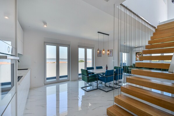 Interior - Villa Div with heated pool, Penthouse Apt.No.3 (Bibinje)