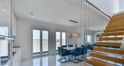 Villa Div mit beheiztem Pool, Penthouse Apt.No.3