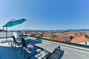 Terrace/patio - Villa Div with heated pool, Penthouse Apt.No.3 (Bibinje)