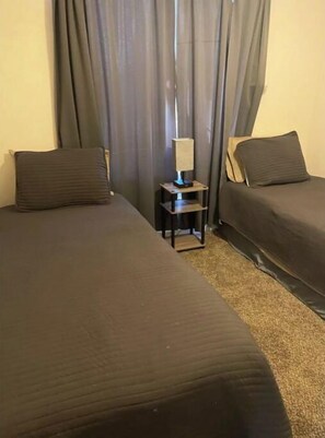 3 bedrooms, free WiFi, bed sheets - 3 bedrooms & 2 1/2 baths by Sand Hollow Reservoir (Hurricane)