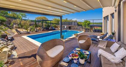 Villa BELLA VISTA with sea view