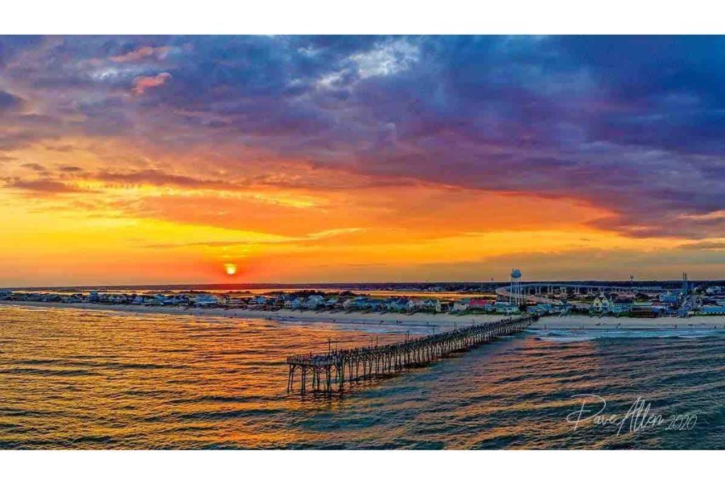 Dream Vacation Surf Condo, On the Beach with Pool