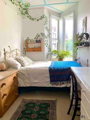 4 bedrooms, cots/infant beds, WiFi