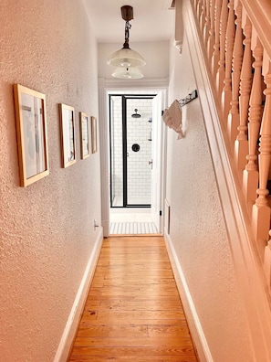 Interior - Large newly renovated Cape Victorian 5 blocks from the beach, sleeps 12 (Cape Charles)