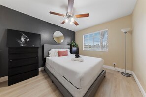 4 chambres, bureau, fer et planche à repasser, Wi-Fi gratuit
