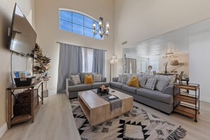 Smart TV - Zen- newly remodeled in the HEART of Las Vegas (Las Vegas)