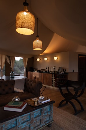 Barrow Tent | Premium bedding, Select Comfort beds, minibar, in-room safe - Hotel Omún, San Miguel de Allende (Dolores Hidalgo)