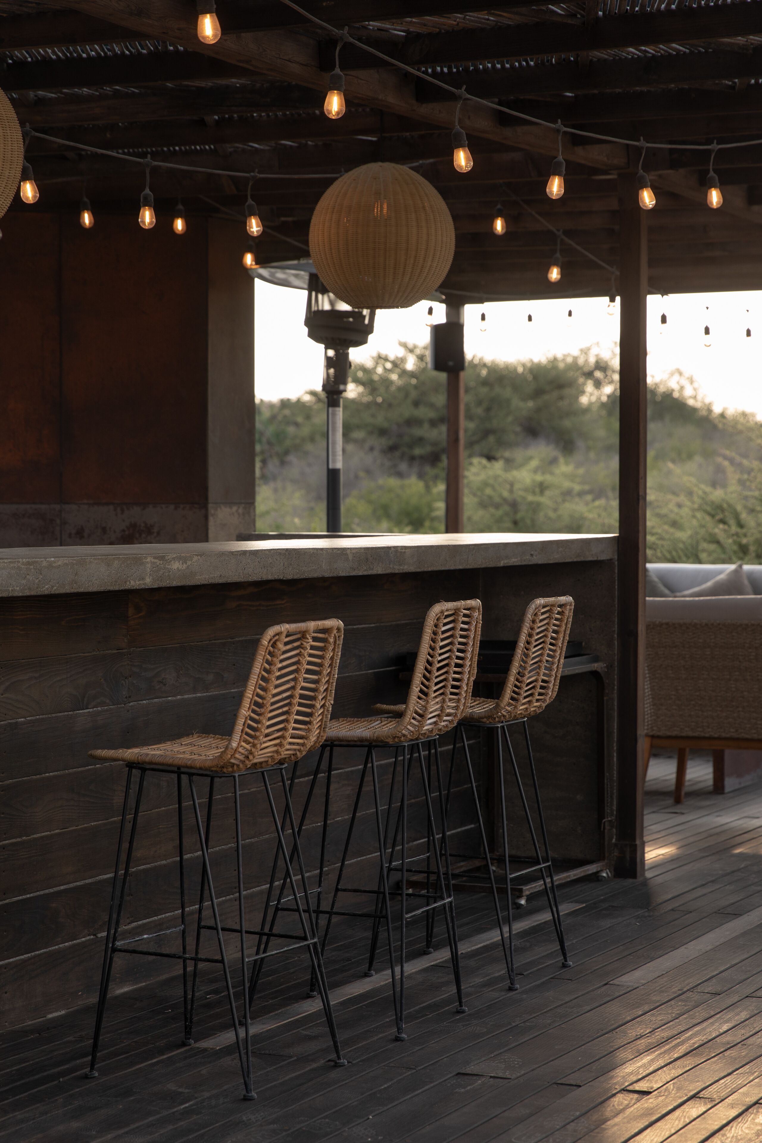Poolside bar