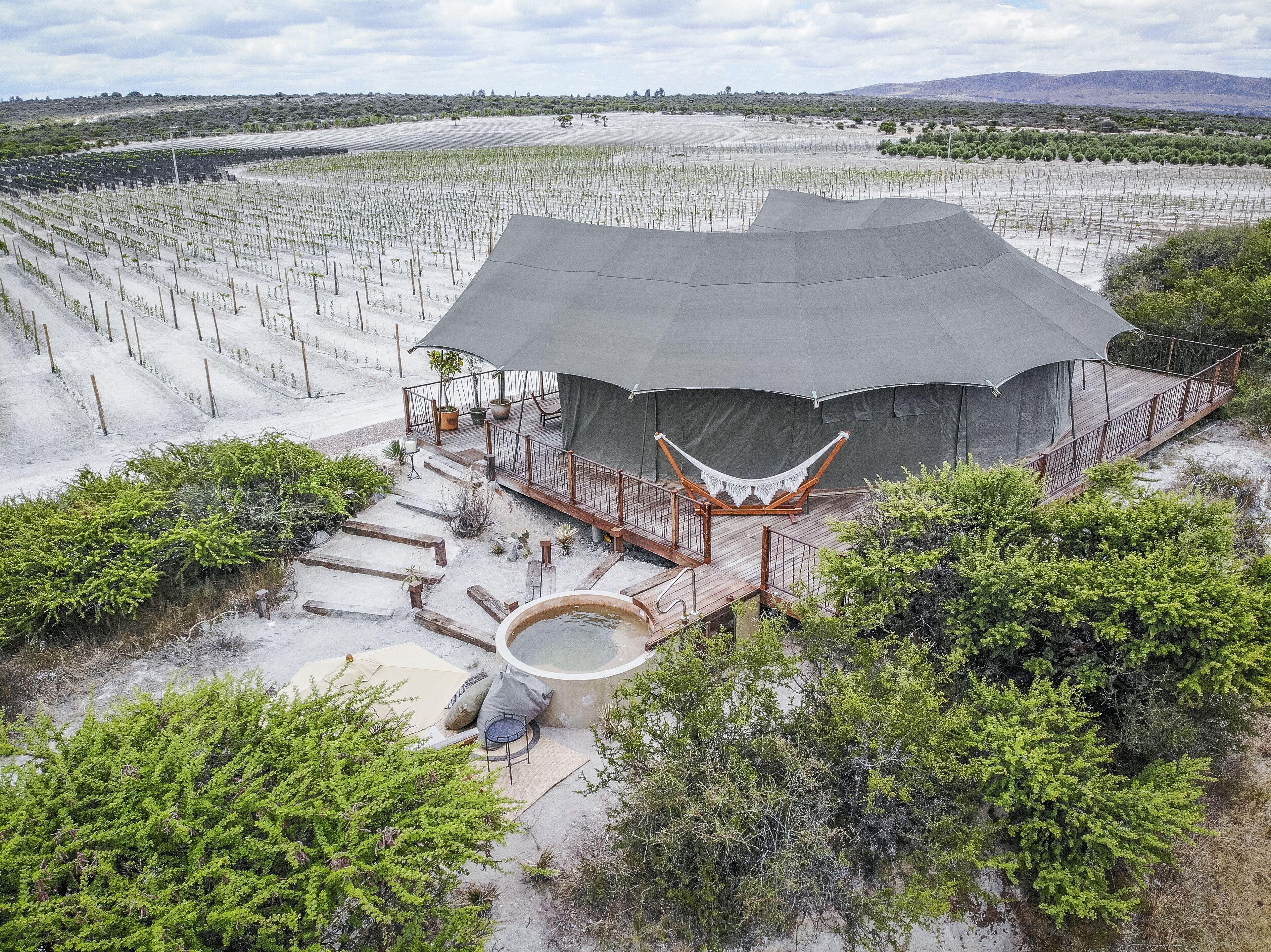 Barrow Tent | Pemandangan dari bilik