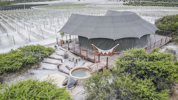 Barrow Tent | Pemandangan dari bilik