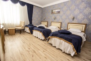 Elite Triple Room | Egyptian cotton sheets, premium bedding, memory foam beds, minibar