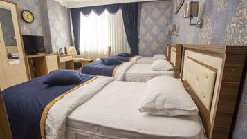 Elite Triple Room | 2 bedrooms, Egyptian cotton sheets, premium bedding, memory foam beds