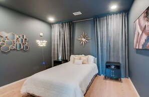 2 bedrooms