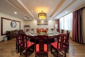 Unclassified image, 5 of 44, button - Niu De Cao Hotel (Shenzhou)