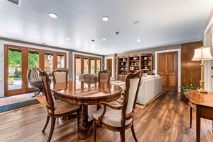 Televisión 42 pulgadas con canales de televisión por cable